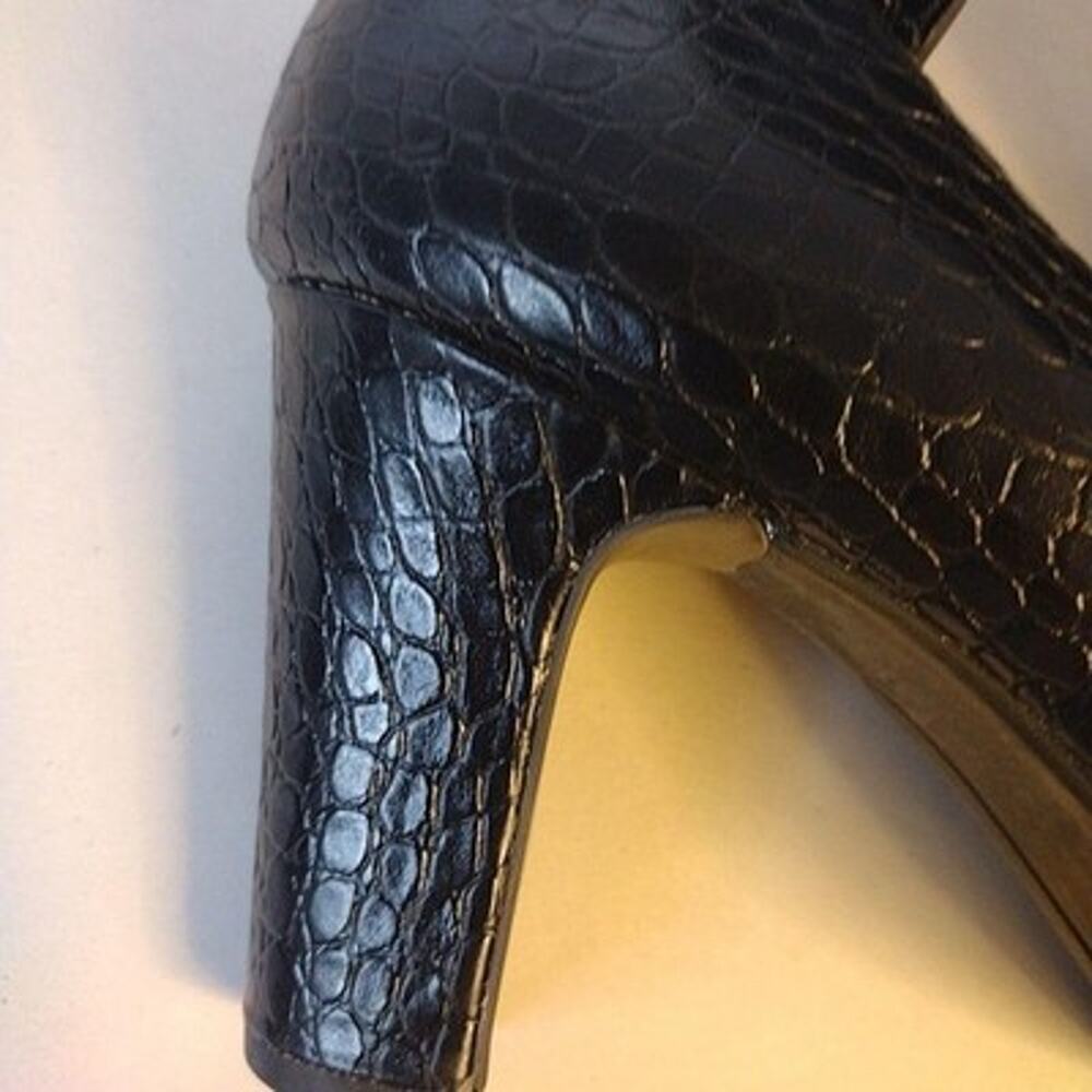 Rockport Shoes Womens Size 10.5 Black Croc Leather Round Toe Block Heel Pumps - Picture 7 of 9